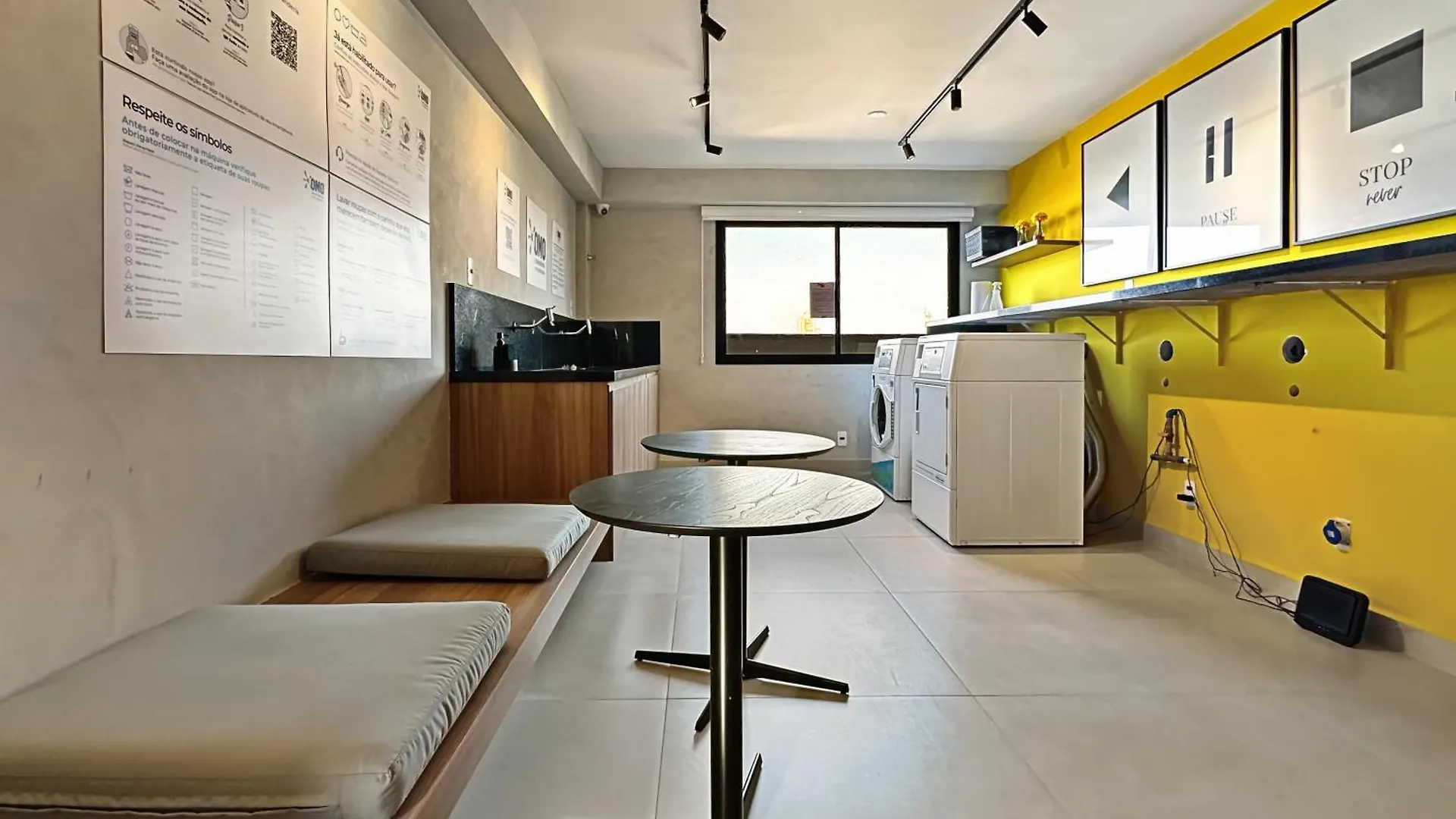 Air Conditioning Modern Kitchen Balcony Studio Sao Paulo